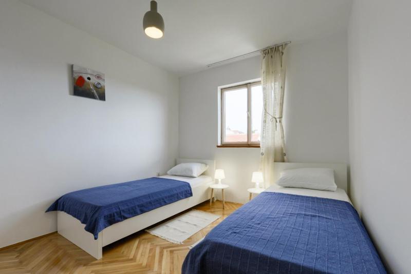 Apartments Yo Lee Bibinje Esterno foto